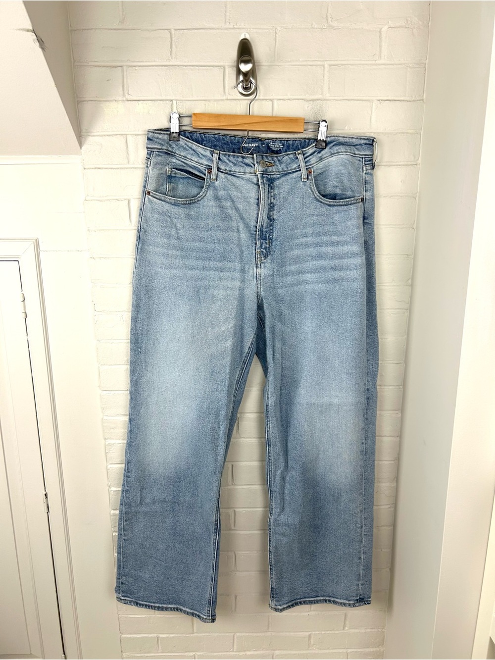 Old Navy Sky-Hi Wide Leg Extra High Rise Jeans Size 16